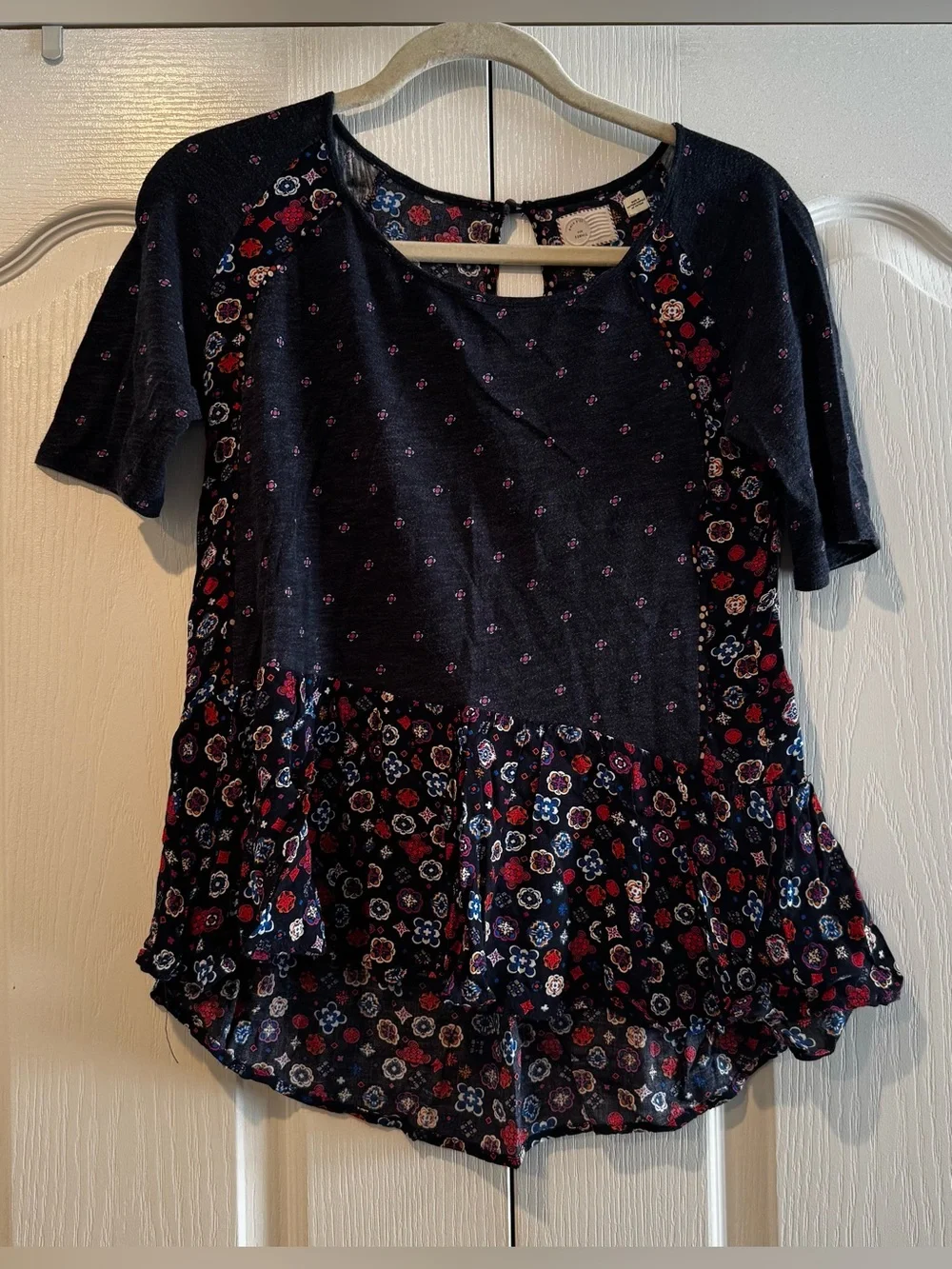 Anthropologie Navy Floral Peplum Short Sleeve Blouse - Size XS